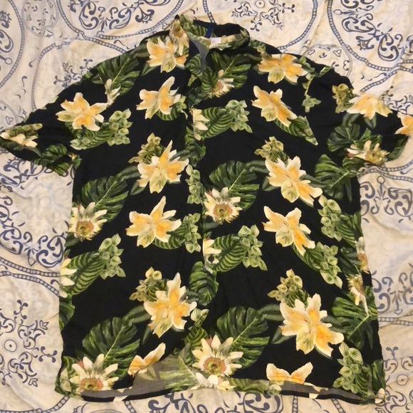 Shirt with Flowers - Picture 1 of 1